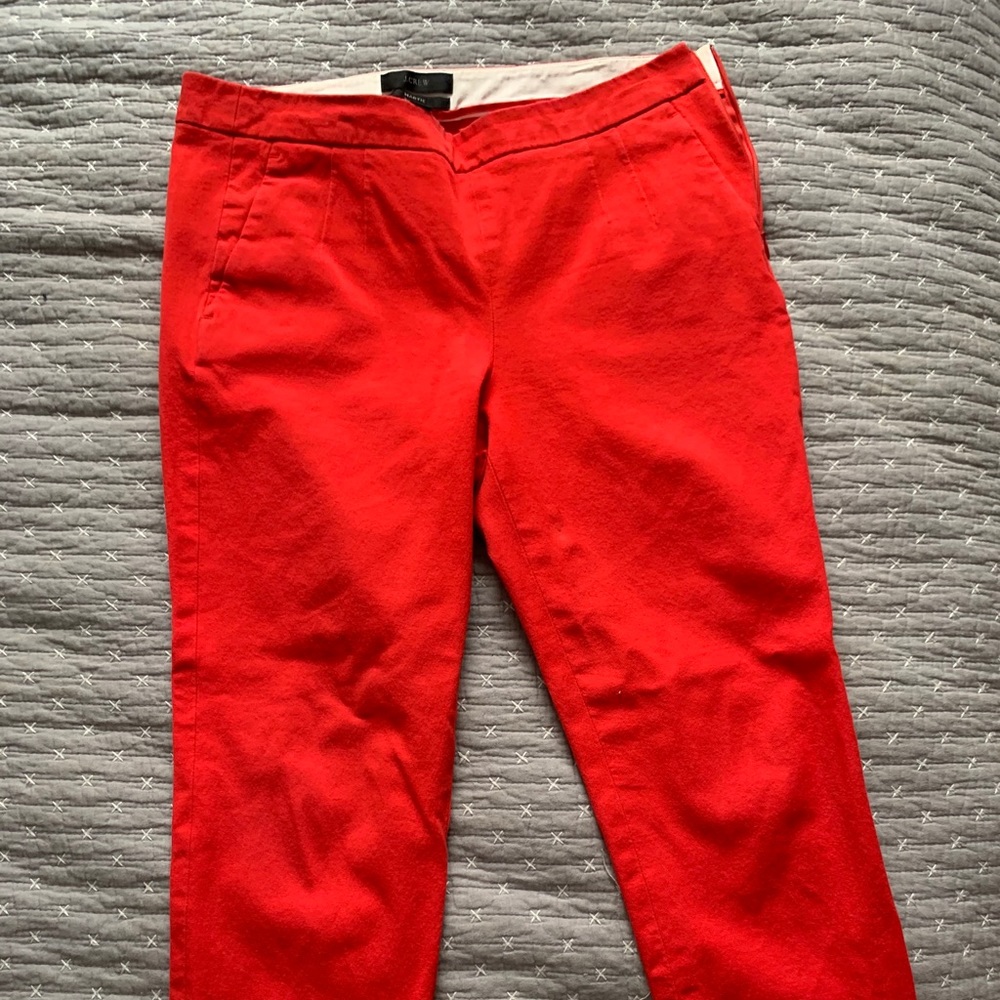 JCrew capris in red. 4P.